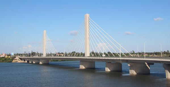 尼雷尔大桥2