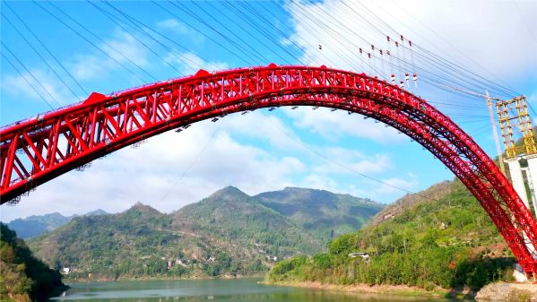 5.拱肋顺利合龙