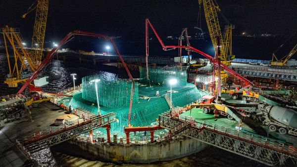 4号承台浇筑夜施