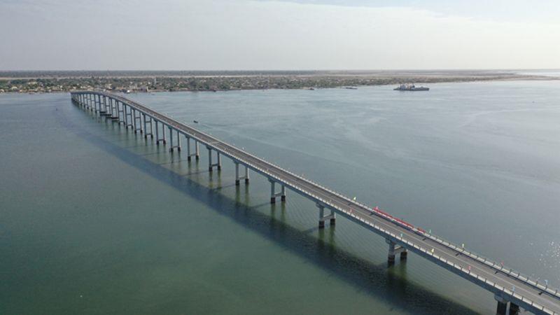 塞内加尔方久尼大桥全景2