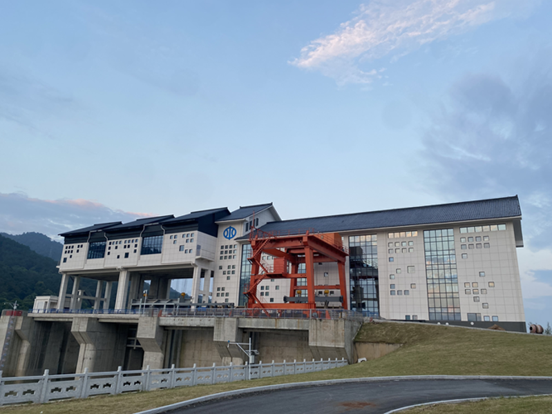 图为江西景德镇水利枢纽工程