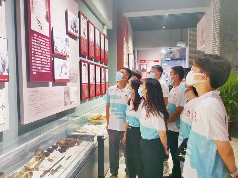 中国铁工投资市政环境公司合肥区域项目开展“传承红色基因   厚植爱国情怀”主题教育实践活动.JPG